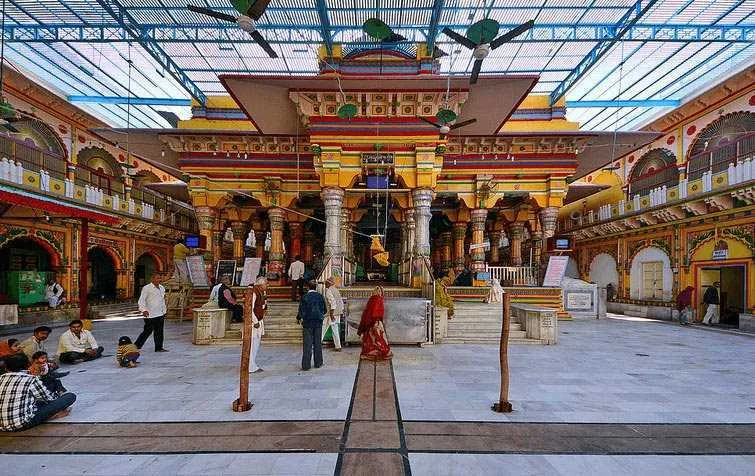 Home Dwarkadhish Temple, Mathura