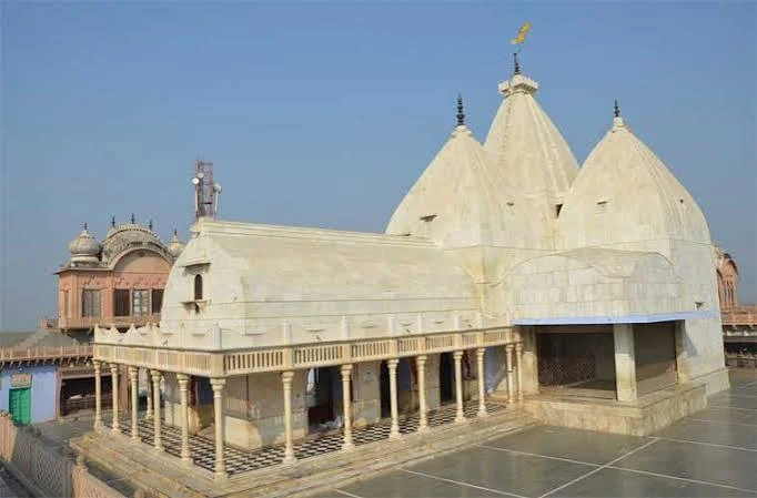 Home Nand Bhavan, Nandgaon