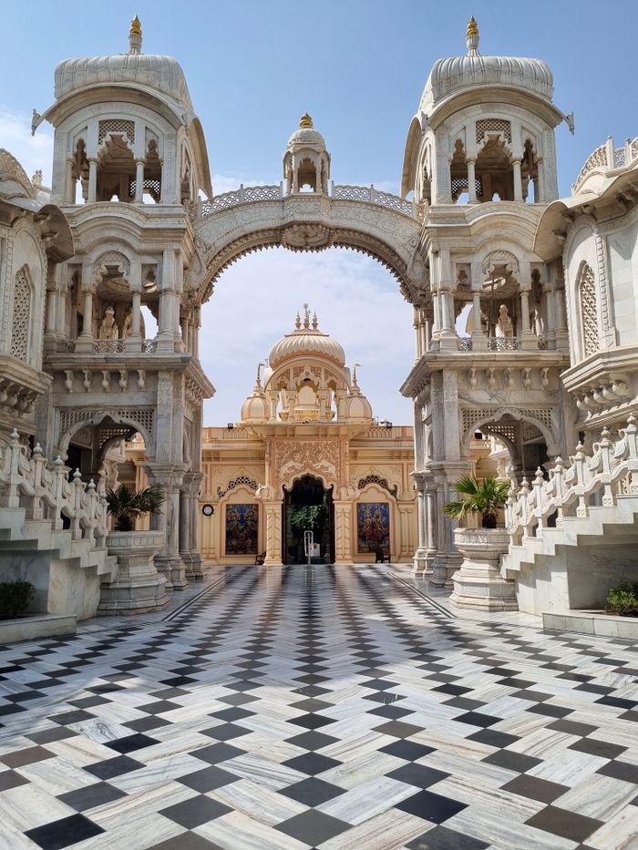 Home ISKCON Temple, Vrindavan — destination photograph